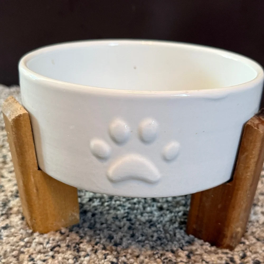 White Ceramic Pet Bowl with Wooden Stand - Picture 5 of 6